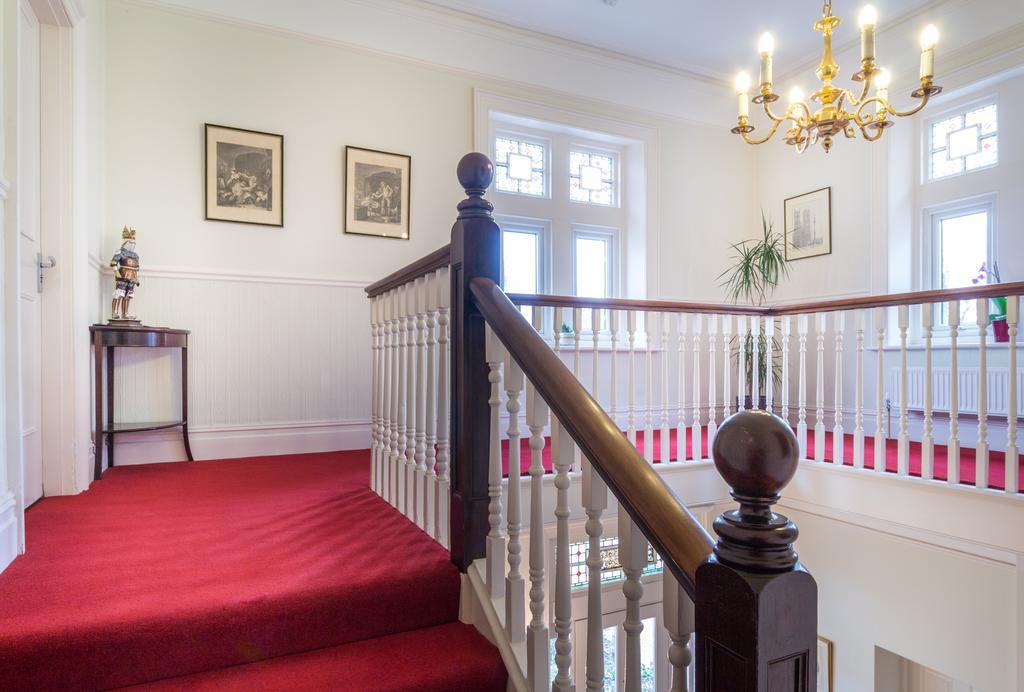 Villiers Lodge Surbiton Luaran gambar