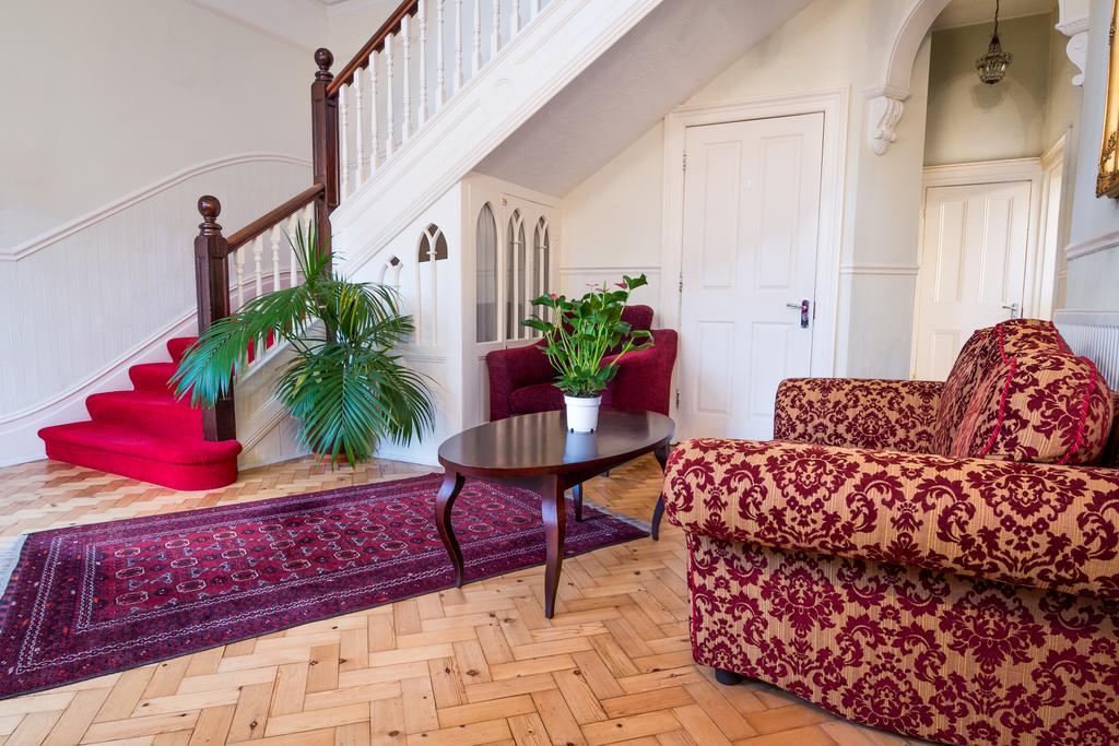 Villiers Lodge Surbiton Luaran gambar