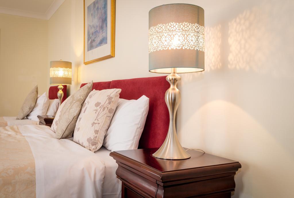 Villiers Lodge Surbiton Luaran gambar